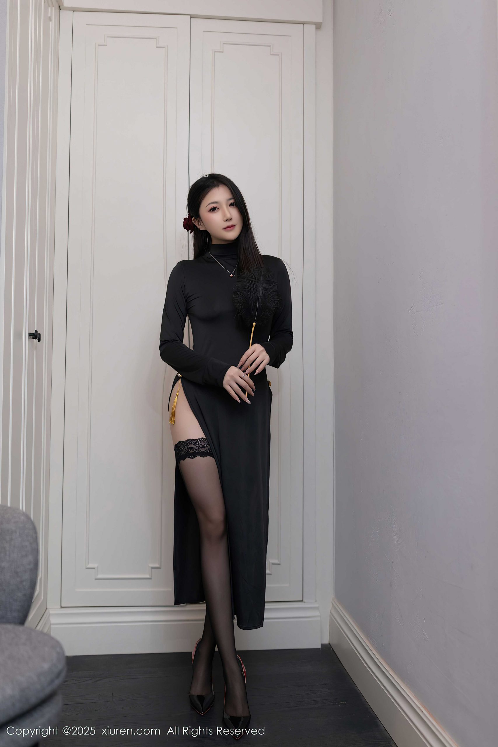 图片[3]-鱼子酱Fish性感黑色连衣长裙配超薄黑丝秀婀娜身材
